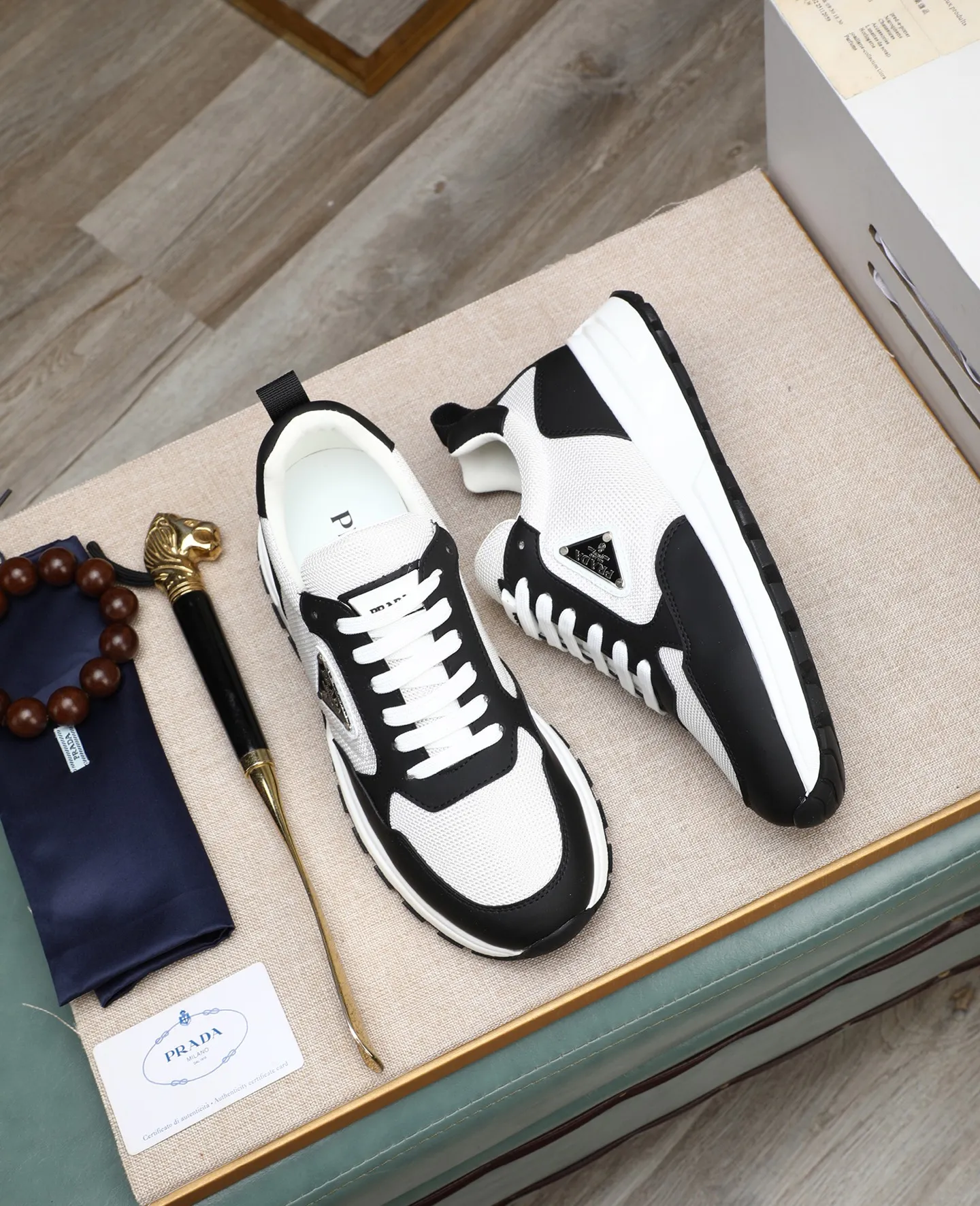 Men's shoes 💰540 🌹🌹[PRADA—Prada] latest model 🙈original replica! 👟👟👟Available here. The workmanship is top-notch. The upper is made from Italy. 🇮🇹Imported first-layer cowhide. ❗️Breathable cowhide lining@Suitable for travel. The original version has an enlarged engraved sole, making it suitable for all kinds of travels, showing low-key luxury. Let quality speak for itself. Color: Size: 38-44